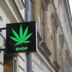How a Recreational Marijuana Shop Helps You Find the Right Cannabis for Pain Management