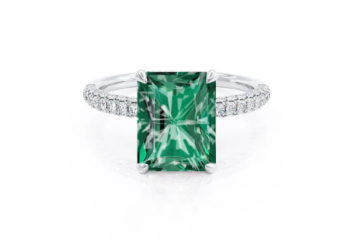 Created to Capture the Radiance That Only You See in Each Other
